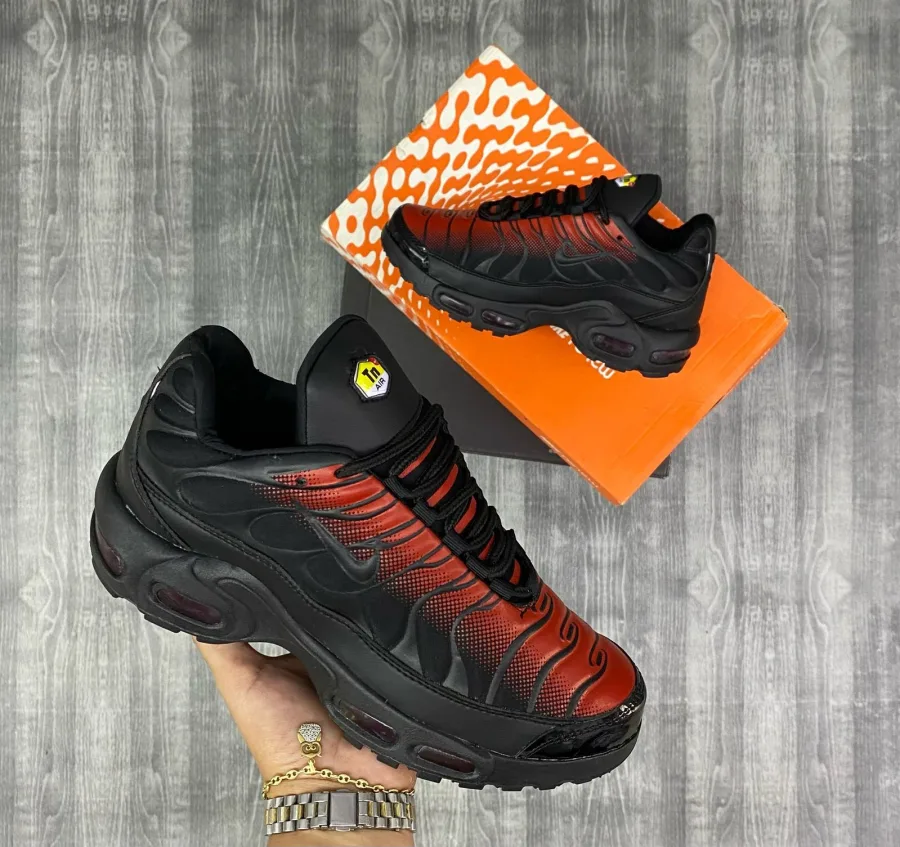 NIKE✔️TM Mt 1